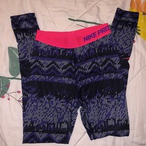 Geographic Nike Leggings